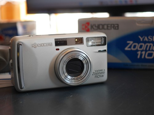 Neuwertige yashica zoomate 110 - yashica,